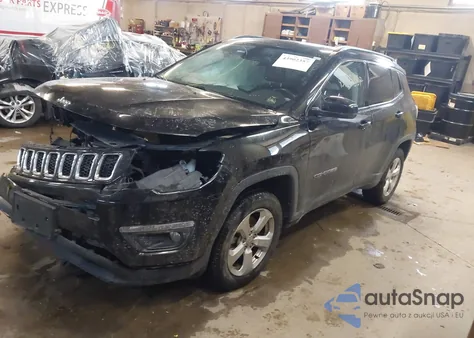 2018 Jeep Compass Latitude 4X4 z USA, uszkodzony, nr VIN 3C4NJDBB4JT342547